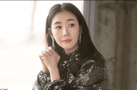 崔志宇，韓語：최지우，韓國本名崔美香（韓語：최미향），藝名常被誤譯為「崔智友」
