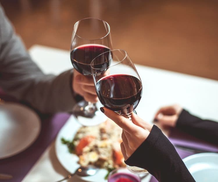 三宅一生肝癌離世｜飲酒熬夜最傷肝？醫生話你知肝癌真相與護肝方法 - 戴燕萍醫生