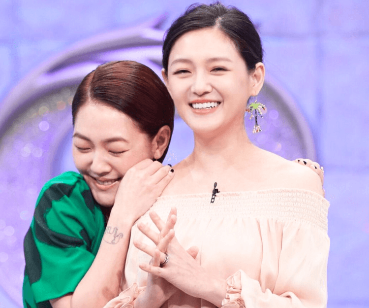 大S徐熙媛病逝︳小S徐熙娣心碎痛哭「永遠愛你」回顧大小S姐妹情深4件事：為令小S順利誕B犧牲自己做1事！